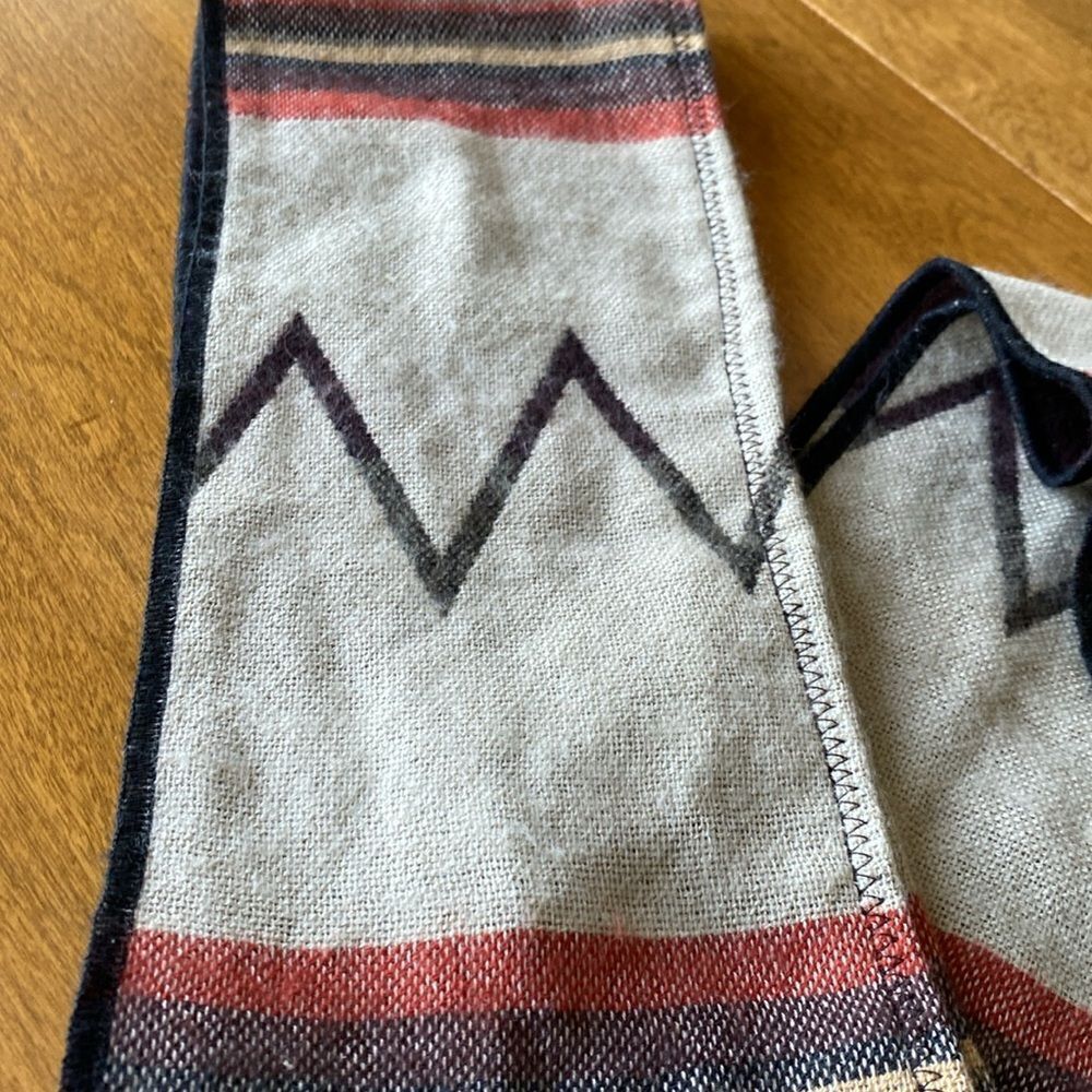EL PASO SADDLE CO. Scarf - Picture 4 of 4